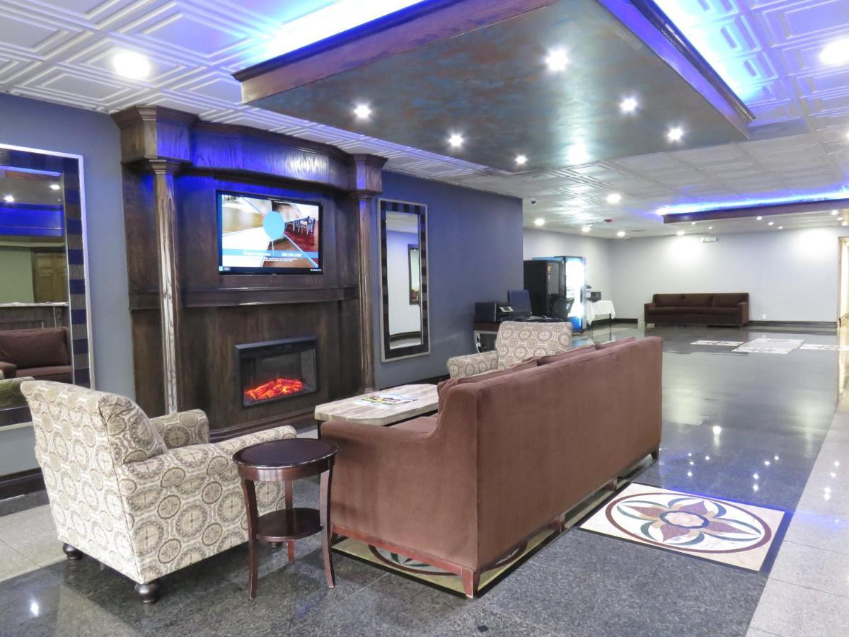 American Inn & Suites Ferndale 외부 사진