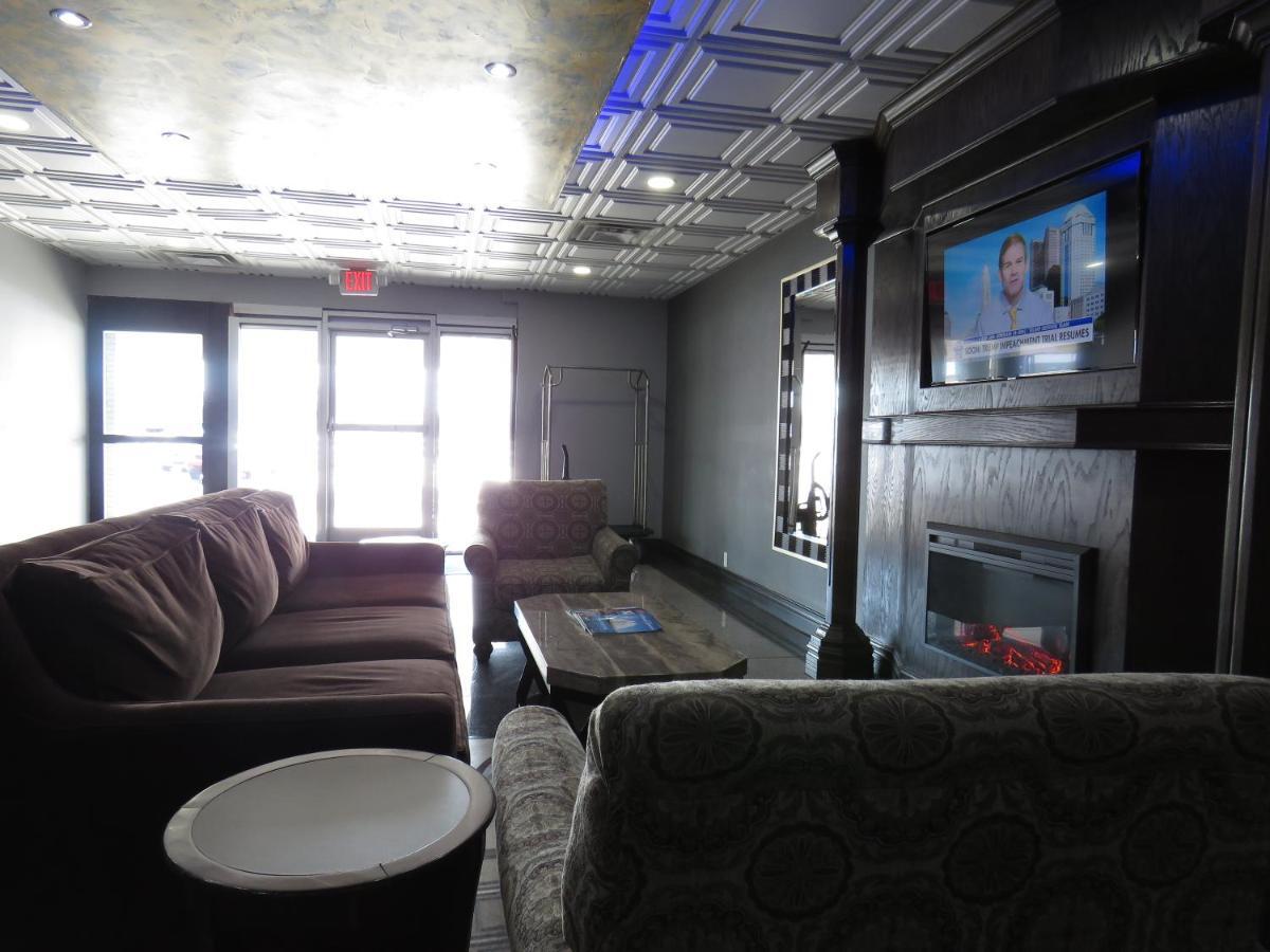 American Inn & Suites Ferndale 외부 사진